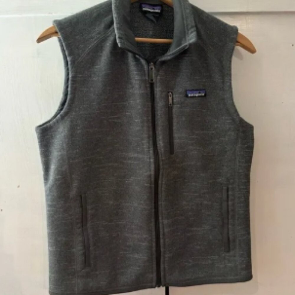 Patagonia Charcoal Sweater Fleece Full Zip Vest • Size: M